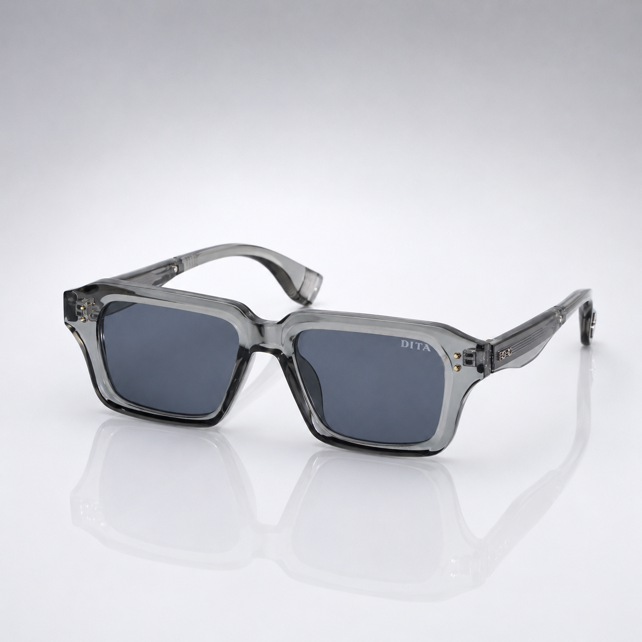 Smokey – Premium Square Sunglasses