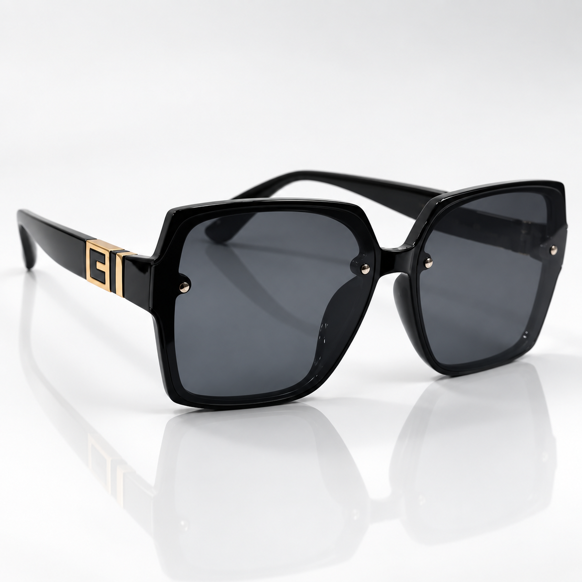 Nira — Smoke Oversized Square Sunglasses