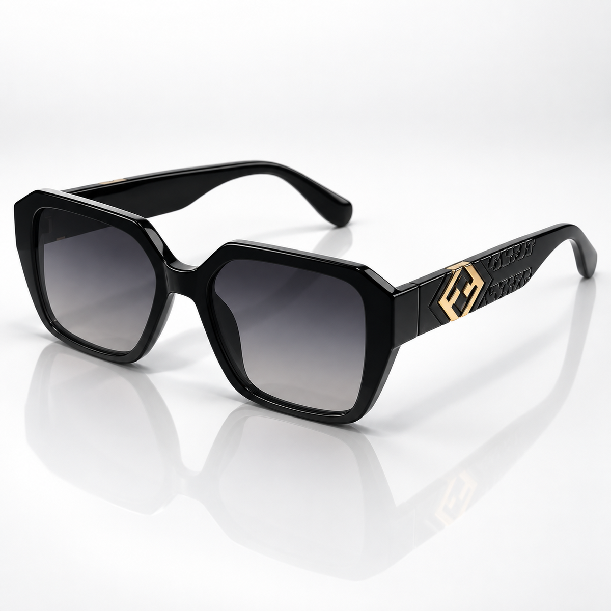 Eira — Smoke Gradient Square Sunglasses