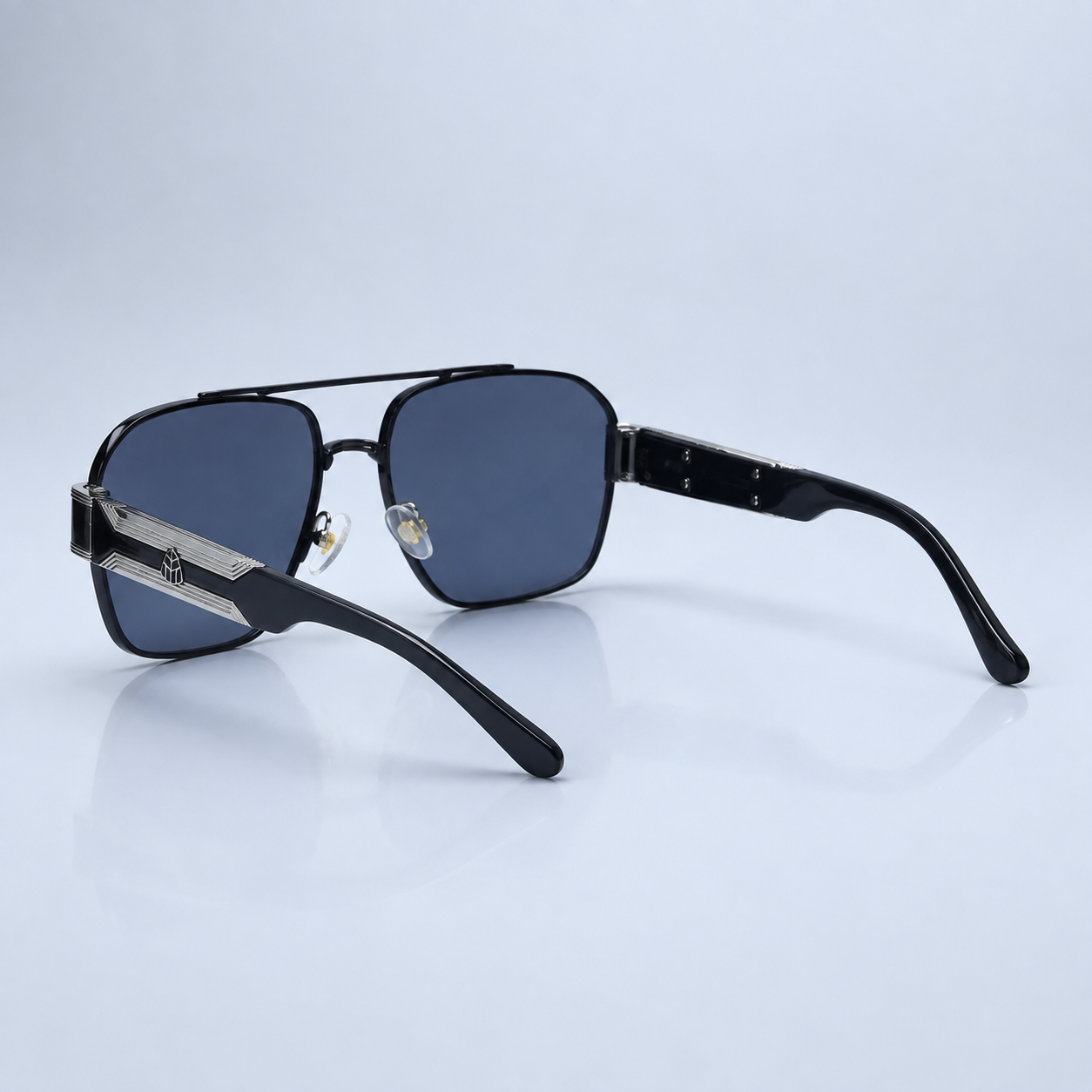 Averon – Premium Navigator Sunglasses