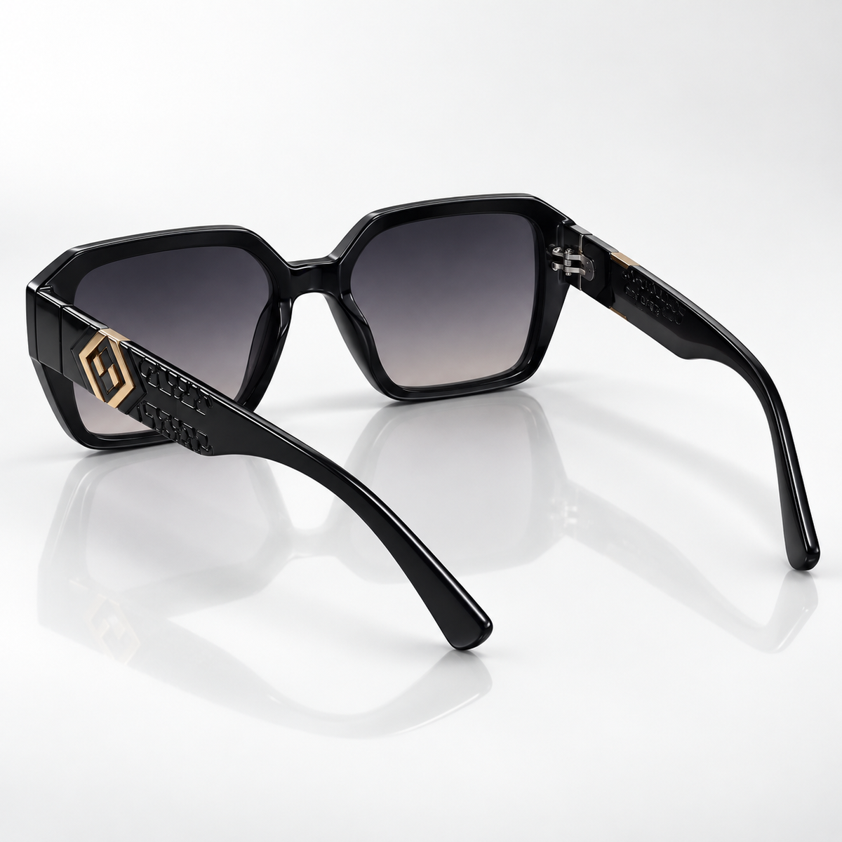 Eira — Smoke Gradient Square Sunglasses